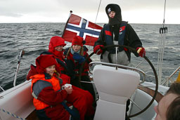 MOB-øvelse i Fanafjorden
 Hero