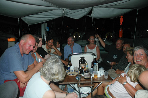 14a-Julefeiring
 Hero