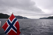 12-Fra Kvalsund til regattarevansj over Vargsundet til Bekkarfjord
 Hero