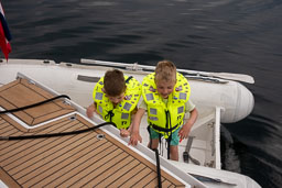 01-Feriestart med Bendik og Edvin
 Hero