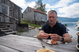 05-Sykkeltur i Lustrafjorden
 Hero