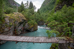 07-Ardal til Vettis
 Hero